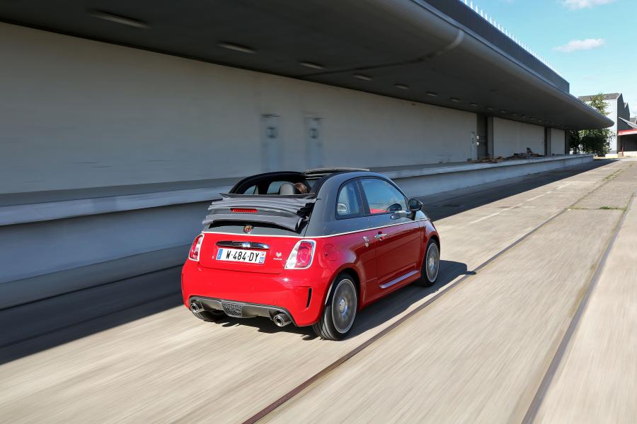  Abarth 595C Turismo 2012 года  (фото 46 из 54)